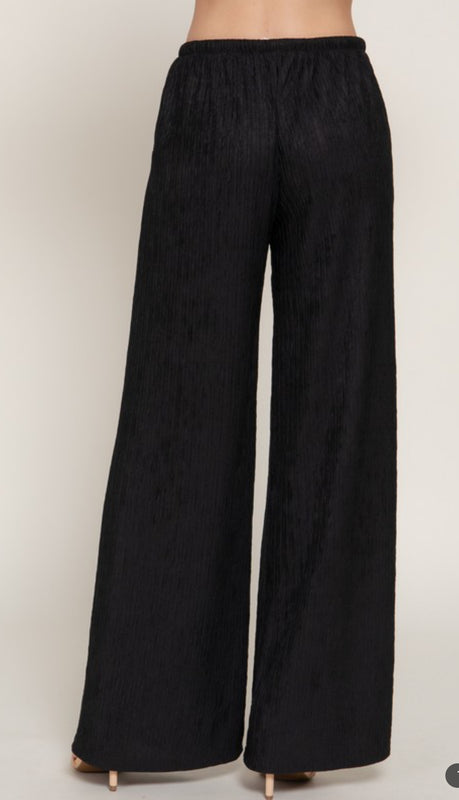 Black crinkle pants