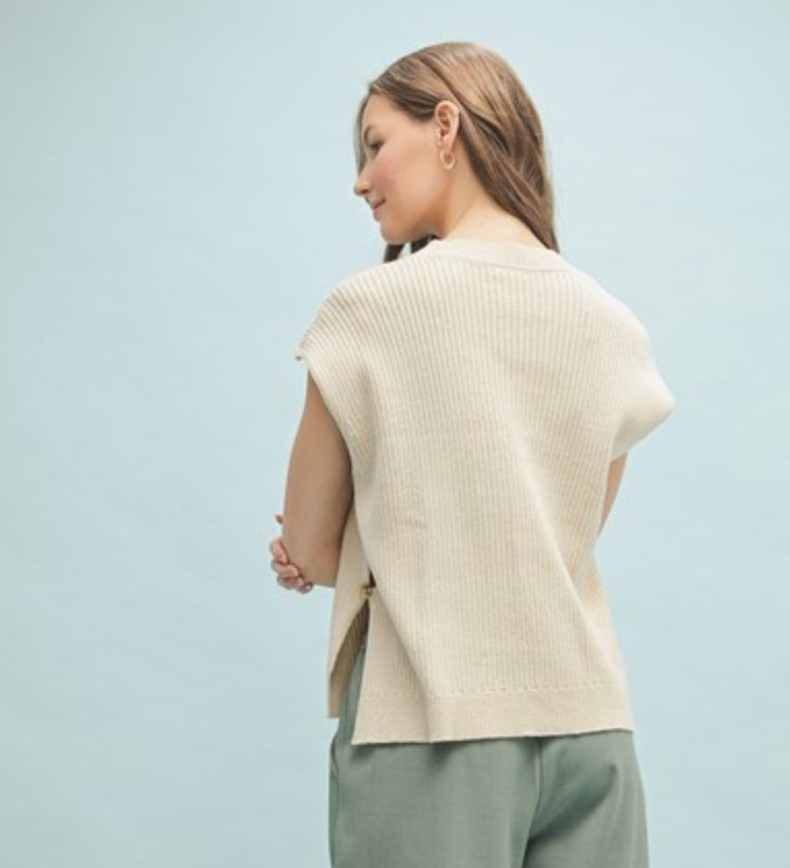 Sand button vest