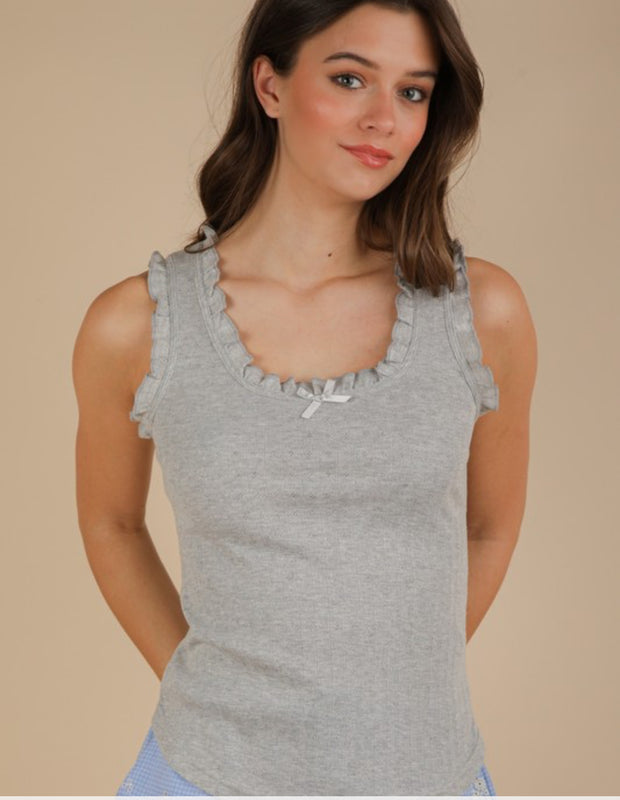 Bow trim tank