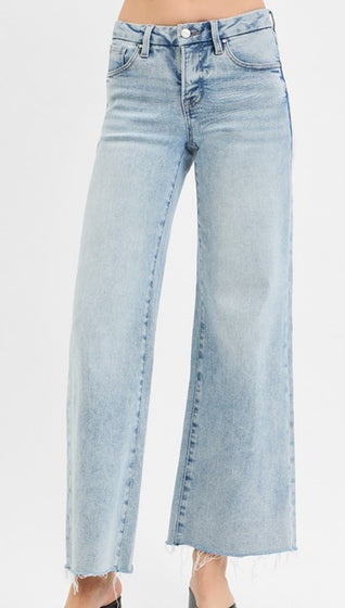 Raw cut jeans