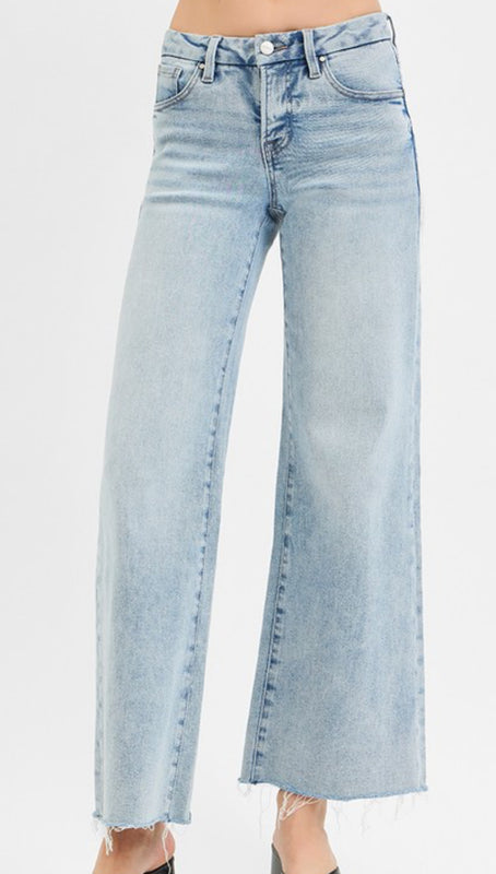 Raw cut jeans