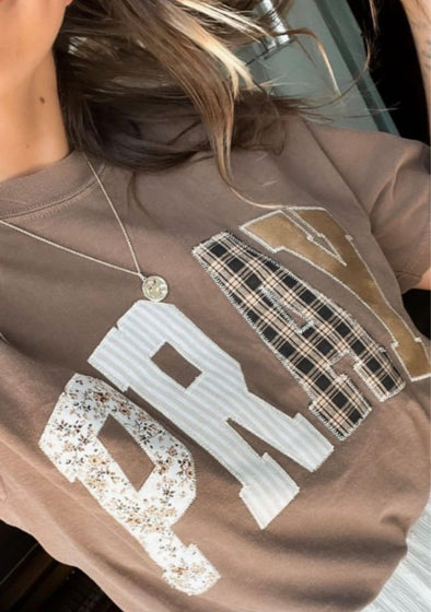 Brown pray tee