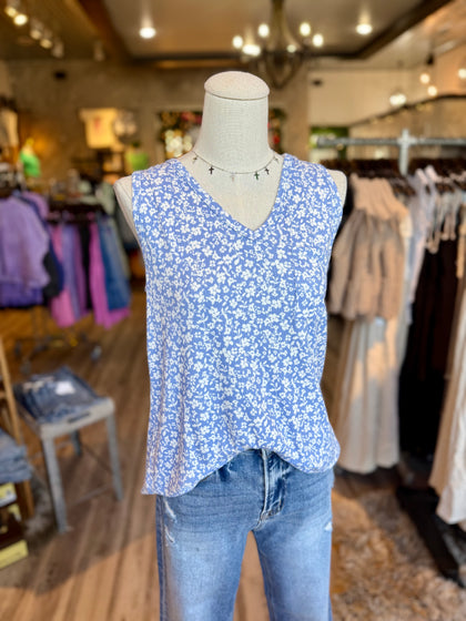 Blue flower tank