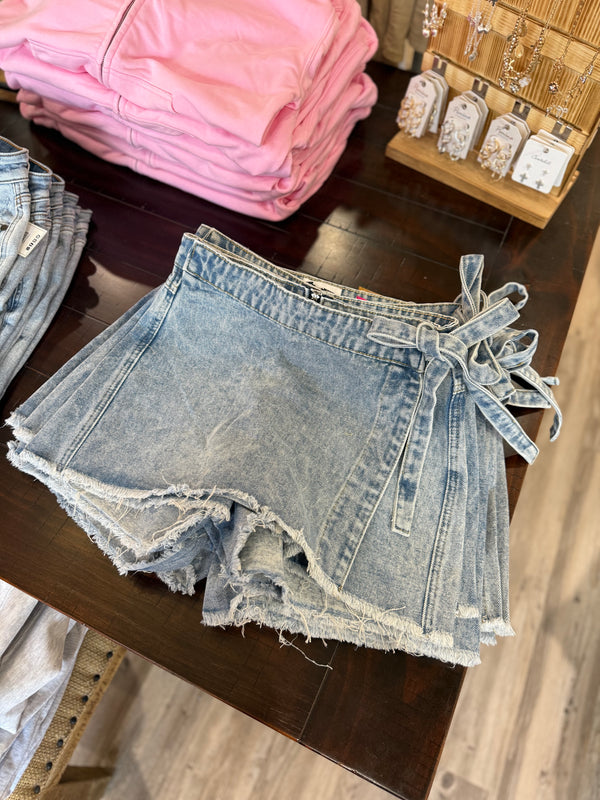 Frayed skort