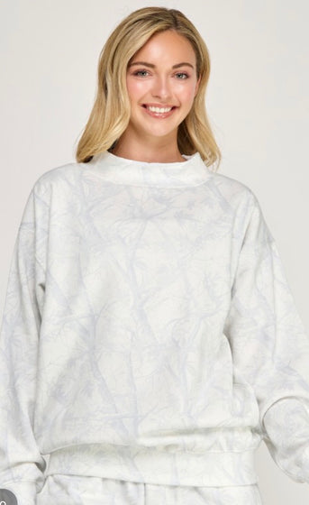 Camo mockneck