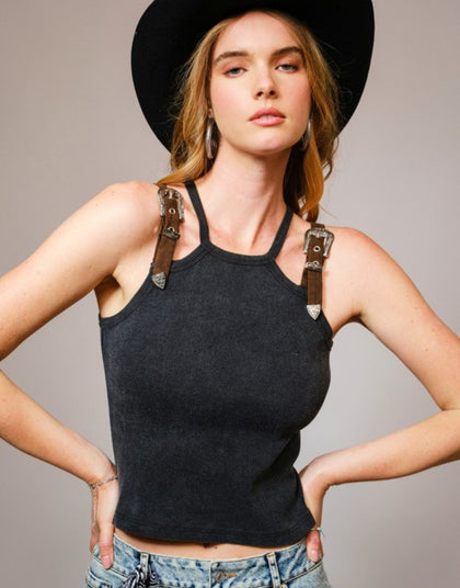 Buckle tank
