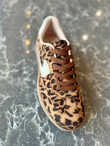 Leopard sneaker