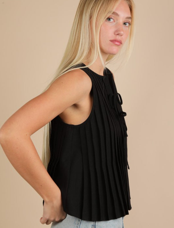Pleated tank