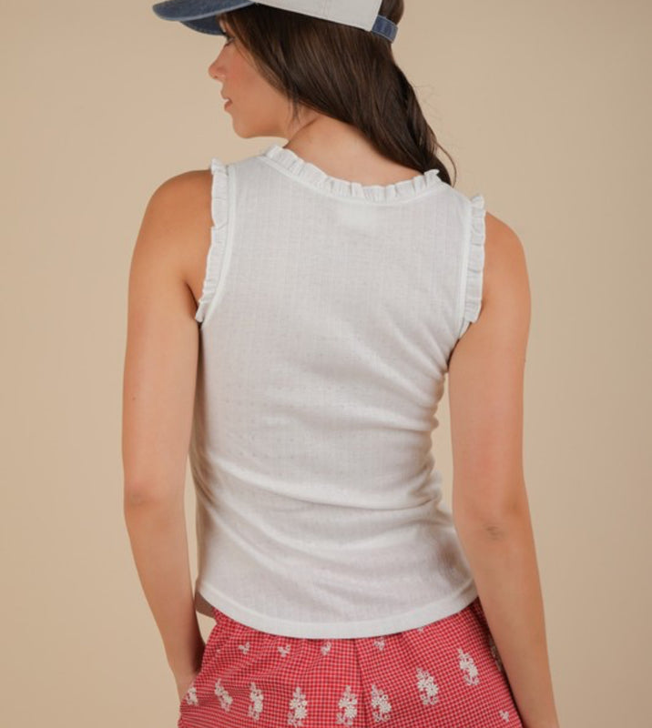 Bow trim tank