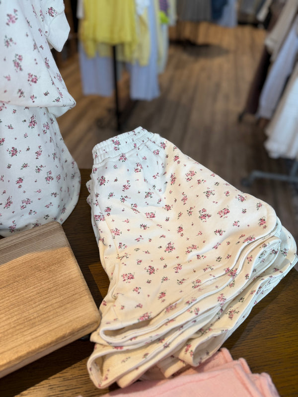 1027 shorts