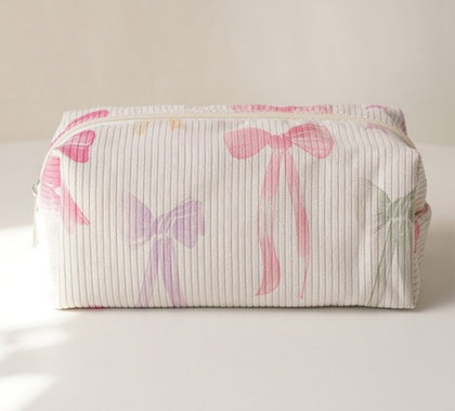 Cosmetic pouch