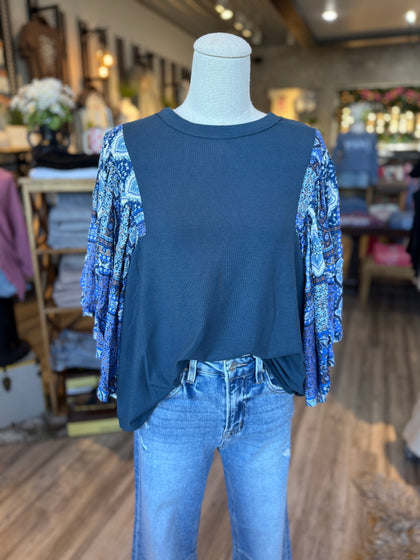 Flowy sleeve