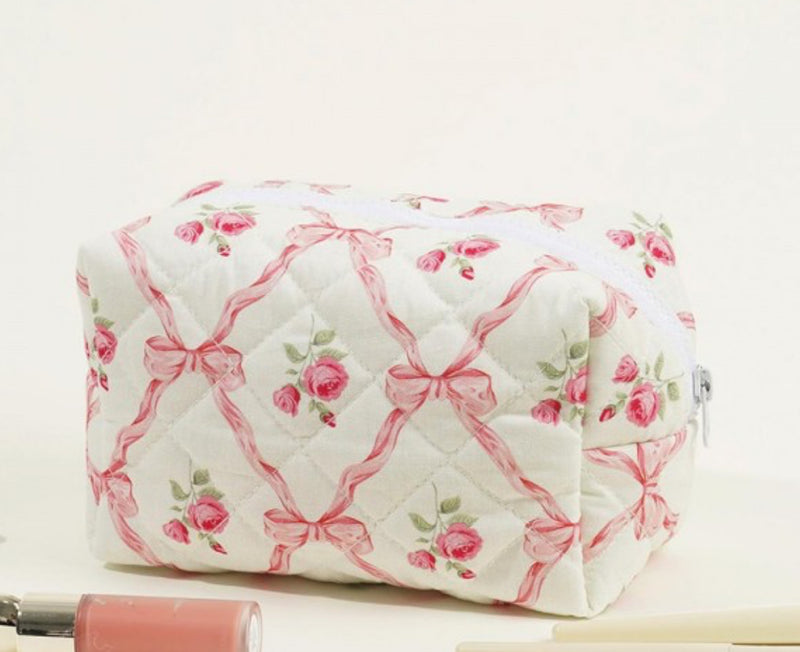 Bow pouch